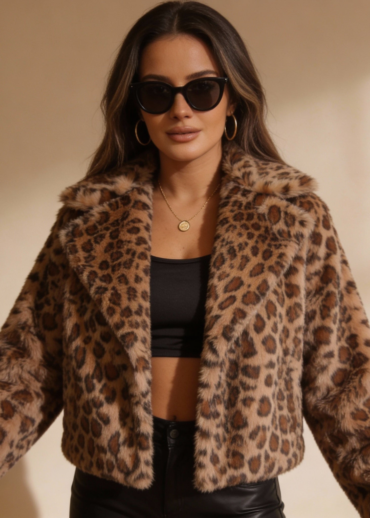 Casaco Peludo Leopard Chic Feminino