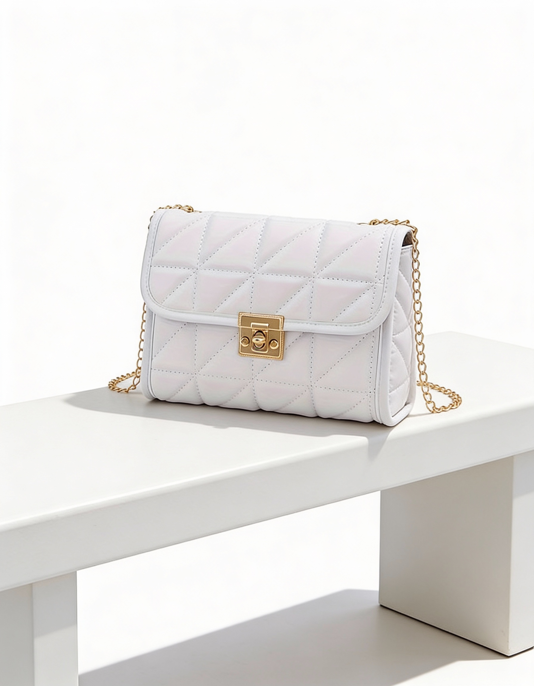 Mala Minimalista Tiracolo Clássica Acolchoada